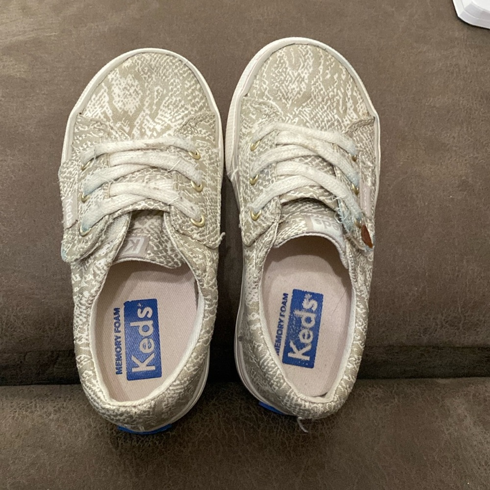 Keds shoes size 9